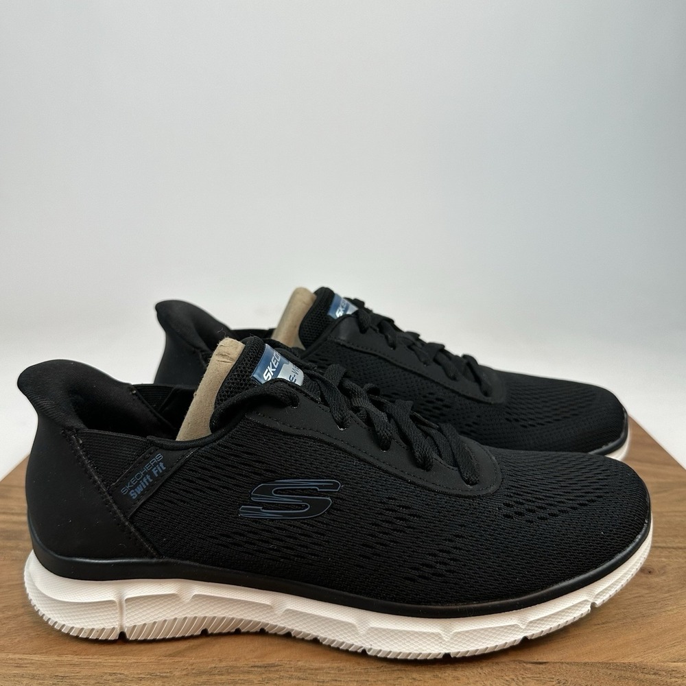 New NIB Mens‎ Skechers Verse Hands Free Swift Fit Athletic Sneakers Shoes Sz 8 M